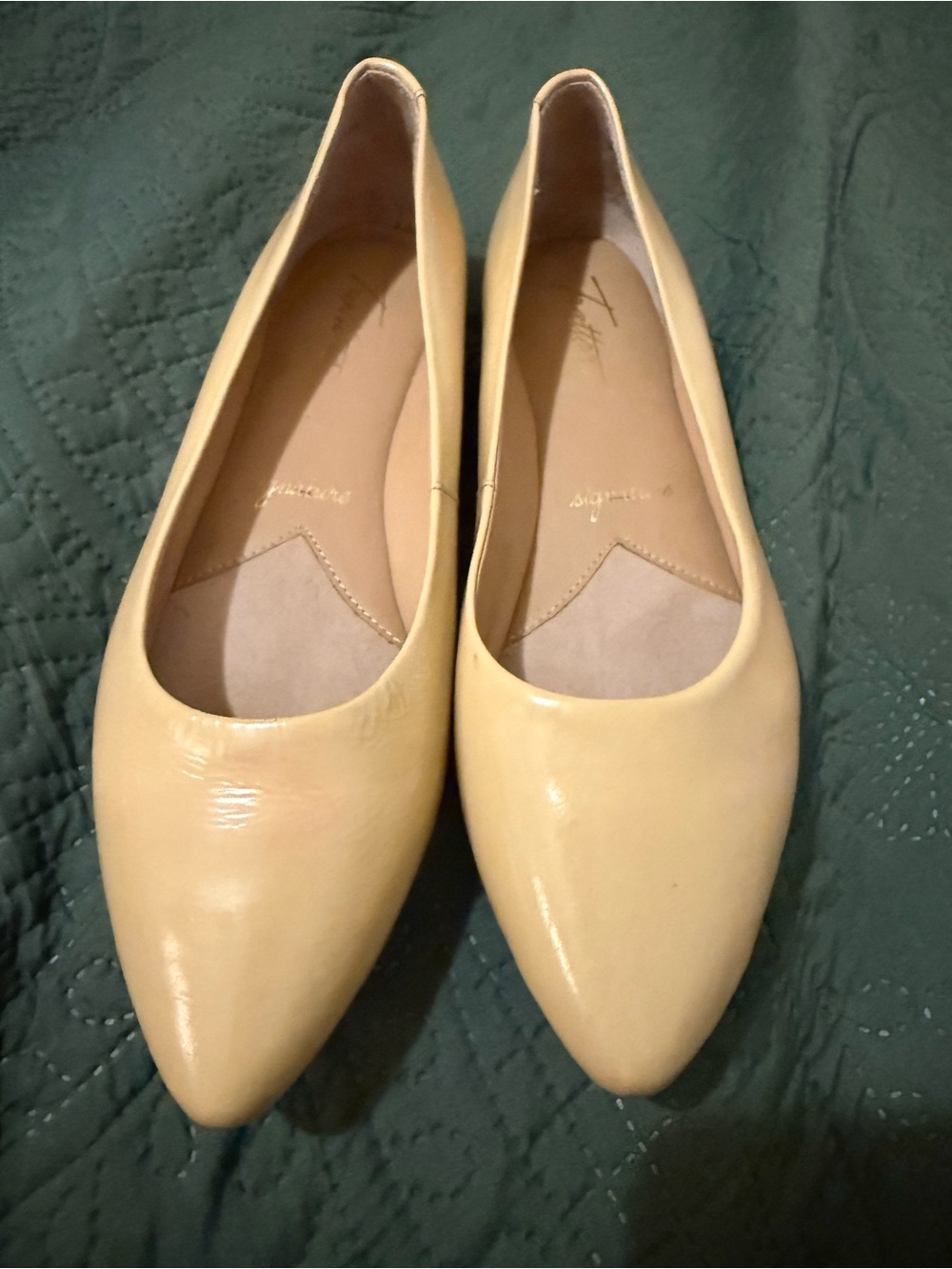 Trotters Cream Patent Pointed-Toe Flats